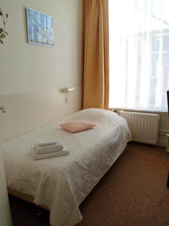 Staten Hotel photo 2