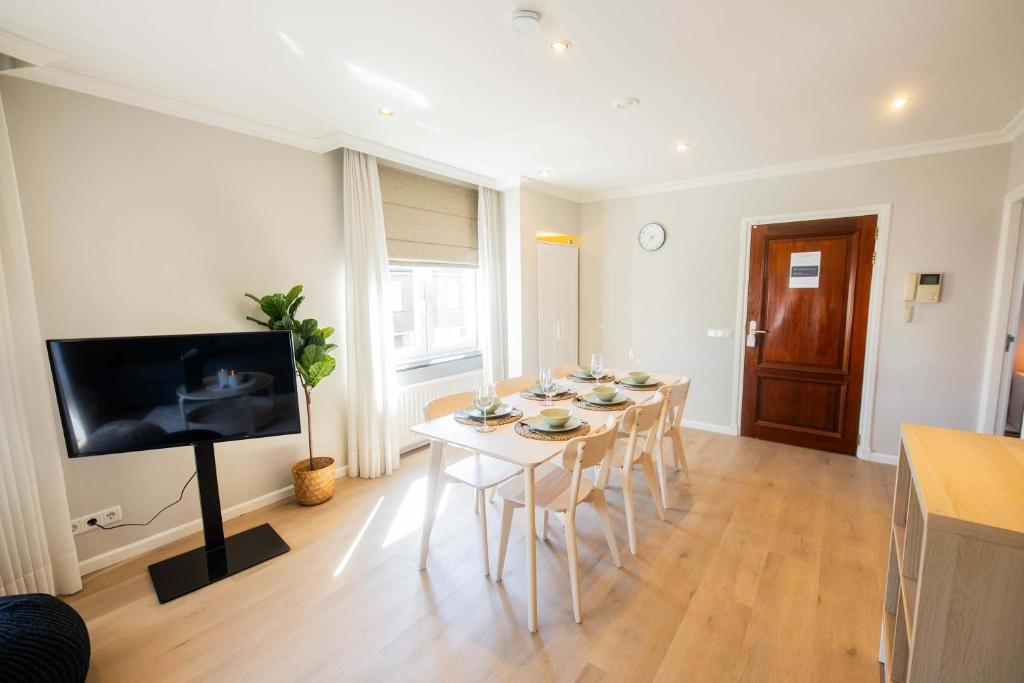 Supreme 75m2 Two-Bedroom Apartment - VW142 photo 2