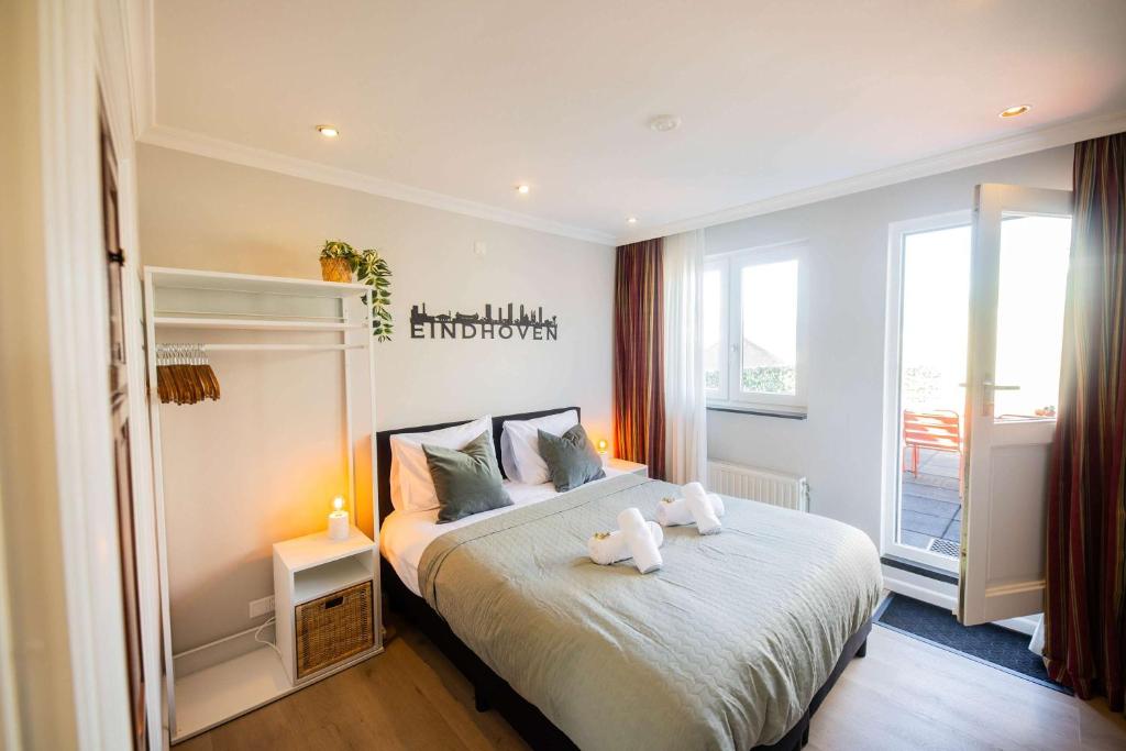 Supreme 75m2 Two-Bedroom Apartment - VW142 photo 3