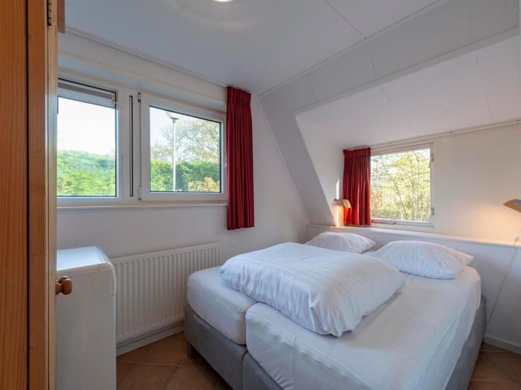 Holiday Home near Groote Keeten Beach photo 2