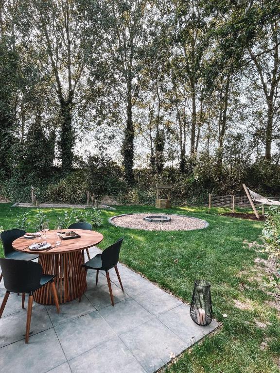 Modern Tiny House Sari in Zeeland near the sea — photo 1
