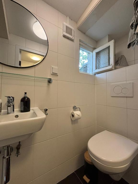 Central Guest Rooms photo 3