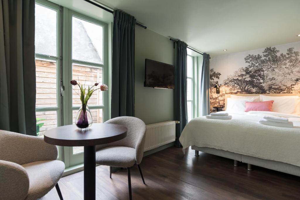 Six Boutique Hotel — photo 1