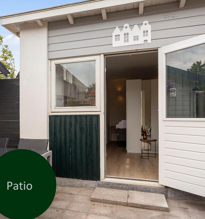 Studio Baarn with patio — photo 1