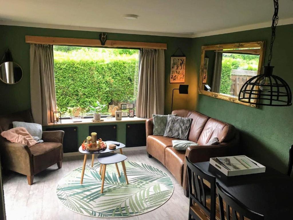 Chalet with balcony in Veluwe photo 2