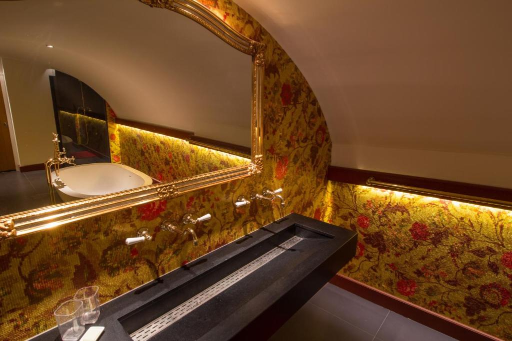 The Royal Suite - R.Q.C. photo 3