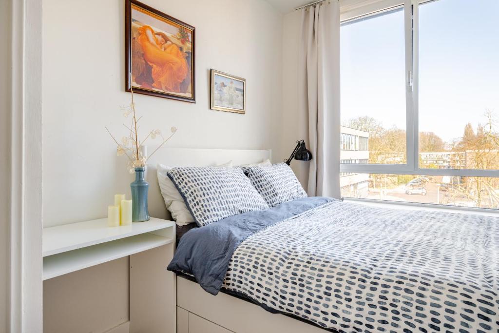 Stunning artist zen guest suite at heart of Amsterdam — photo 1