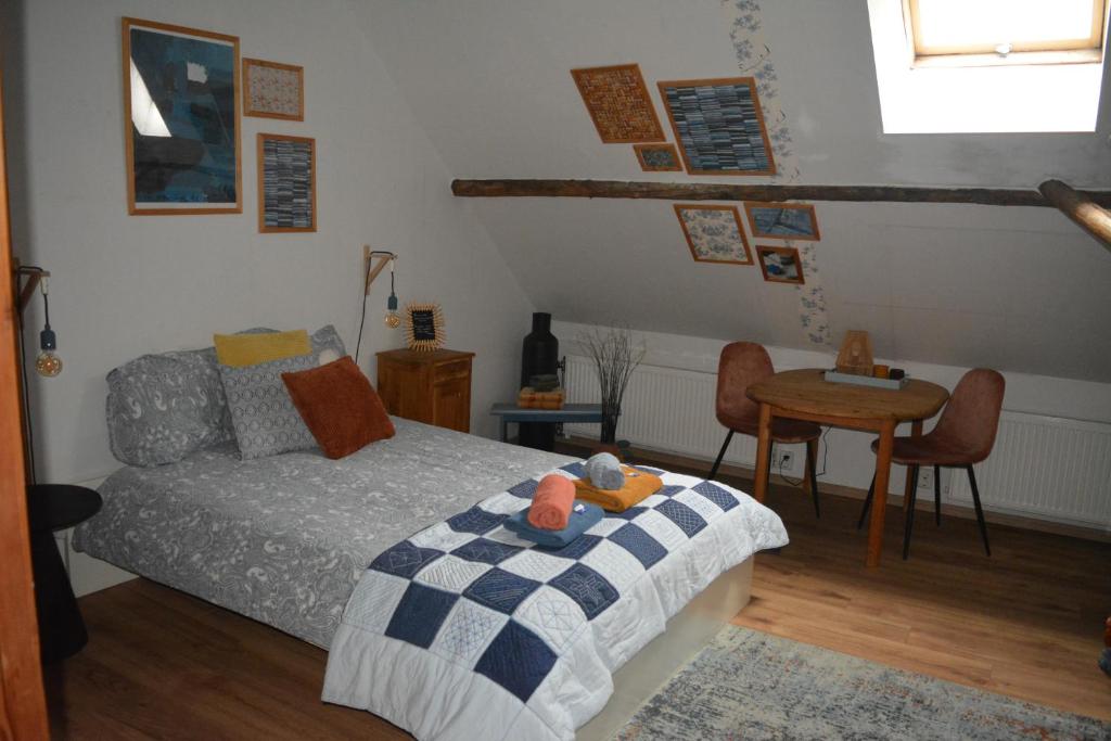 Tintaglia photo 2