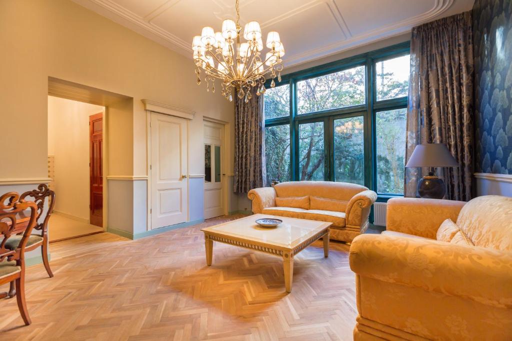 The Royal Suite II - R.Q.C. — photo 1