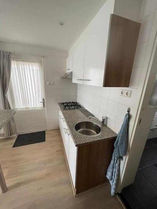 Have a nice stay! - Zomerhuis Toda Cambia dicht bij strand photo 3