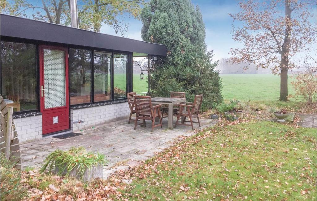 Three-Bedroom Holiday Home In Reutum photo 2