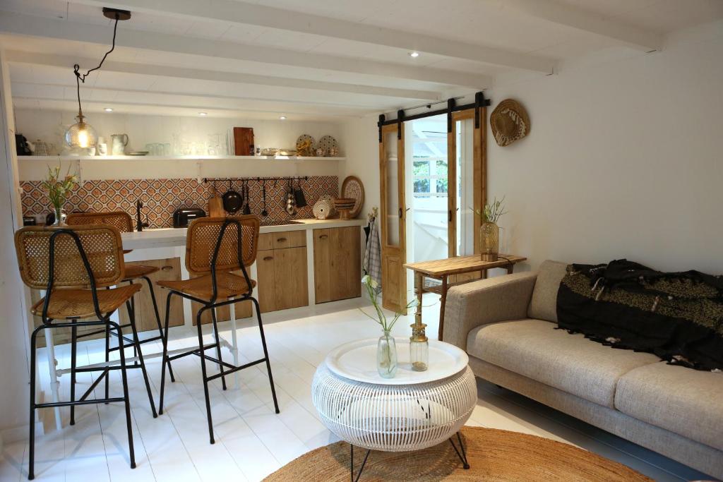 Sunny Guesthouse — photo 1