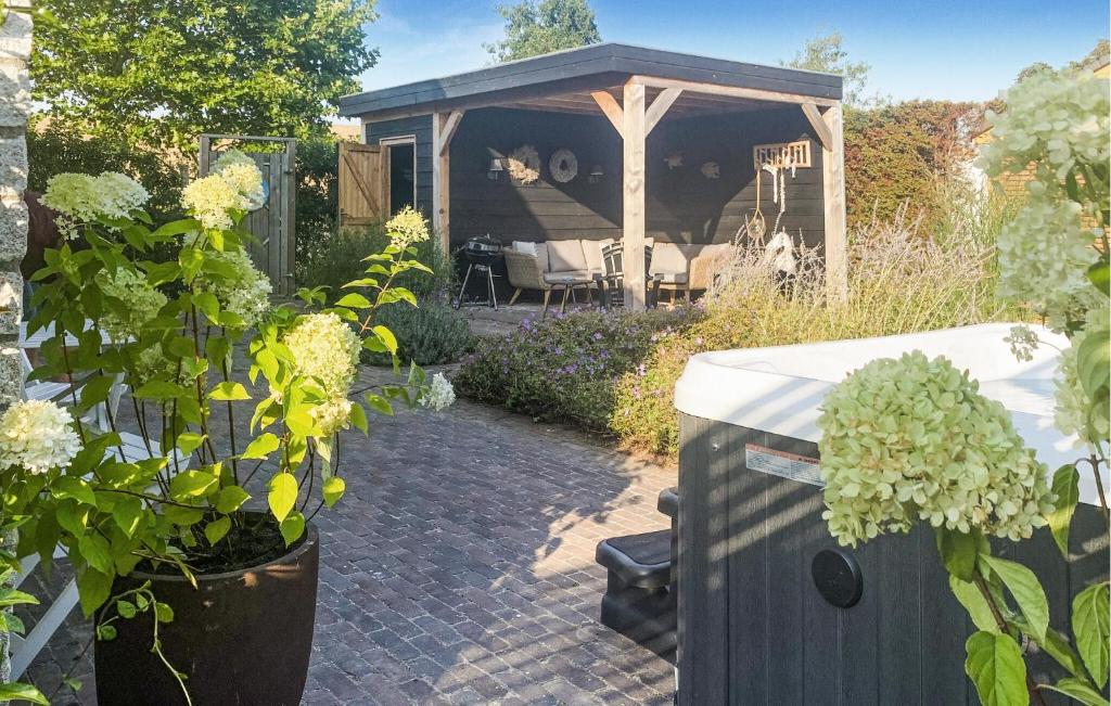 Stunning Home In Wemeldinge With Sauna photo 2