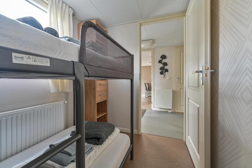 Ruime luxe 4 persoons Chalet midden op de Veluwe photo 2