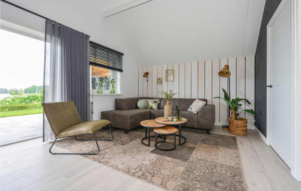 3 Bedroom Stunning Home In Kerkdriel photo 3