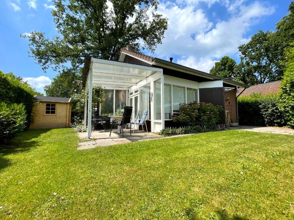 Rustig gelegen vakantiebungalow — photo 1