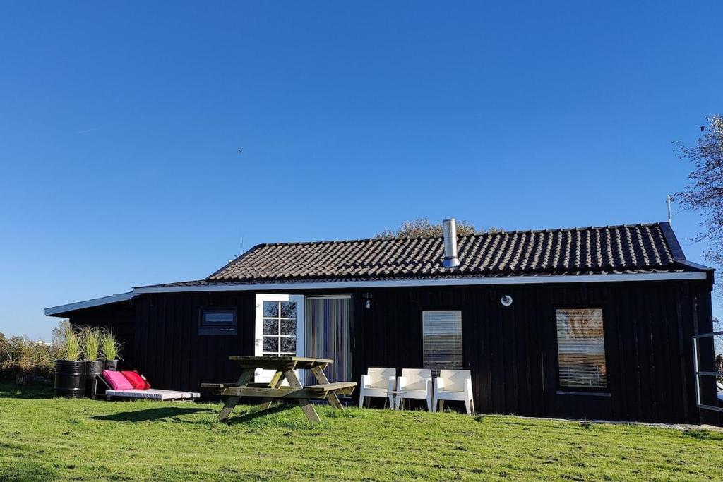 Tinyhouse Bij de Afsluitdijk — photo 1