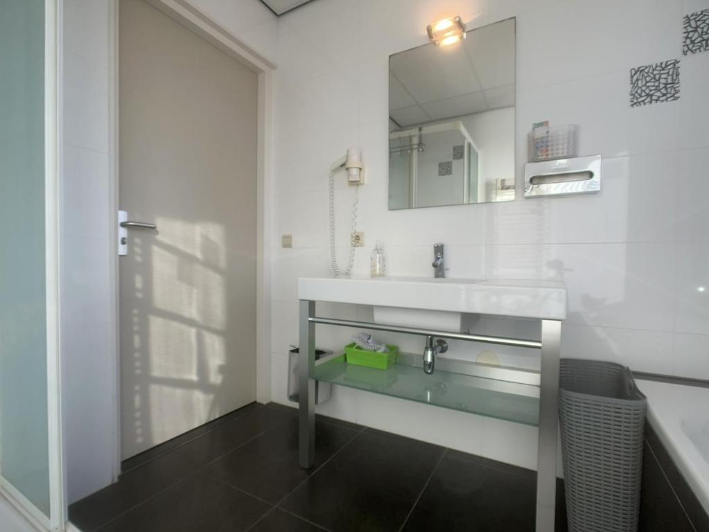 Zeezicht photo 3