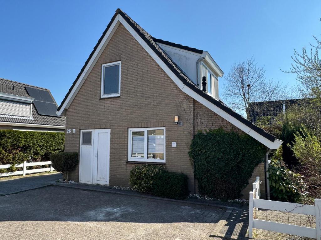 HÜBSCHES FERIENHAUS IN OUDDORP - fußläufig zum Strand und Zentrum — photo 1