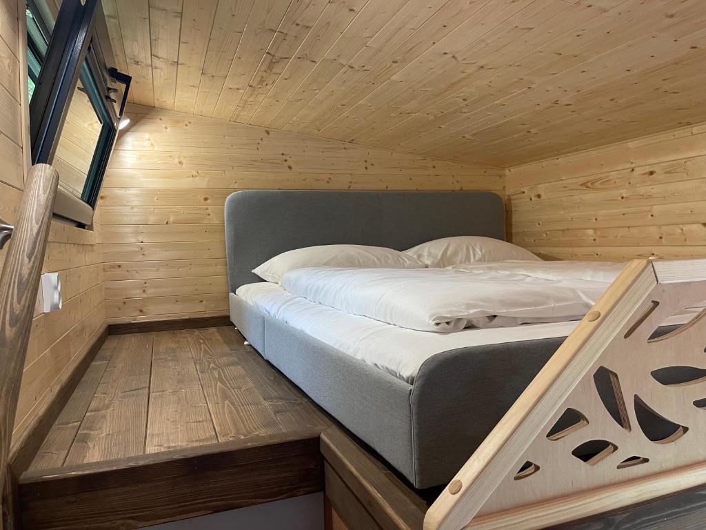 Tiny House Indy-Blue photo 2