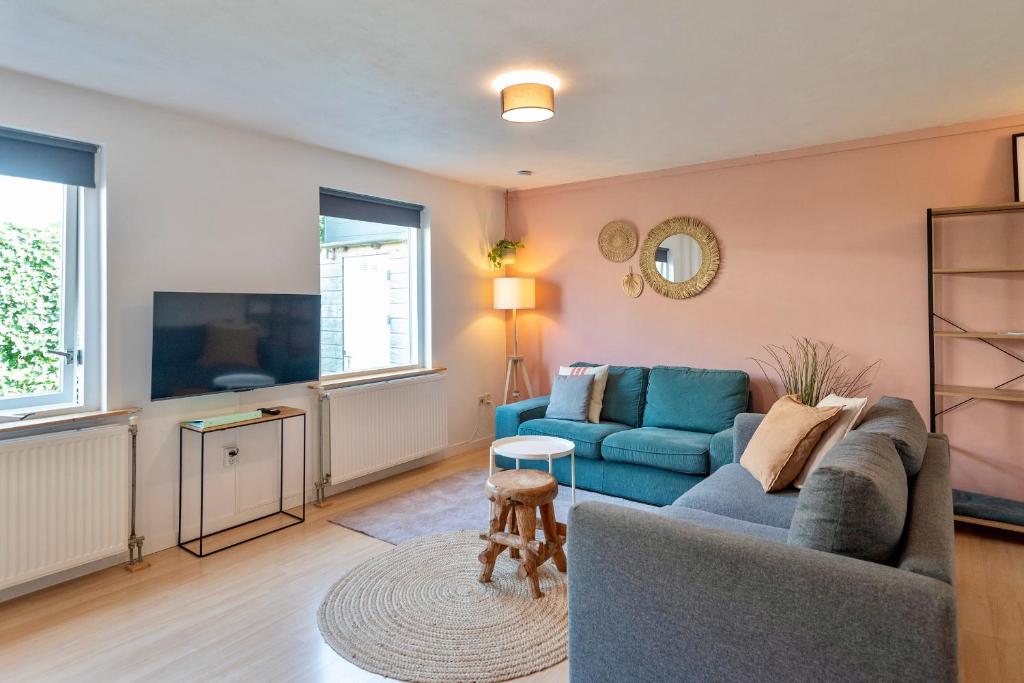 Spacious Family Holiday Home (7p) — photo 1