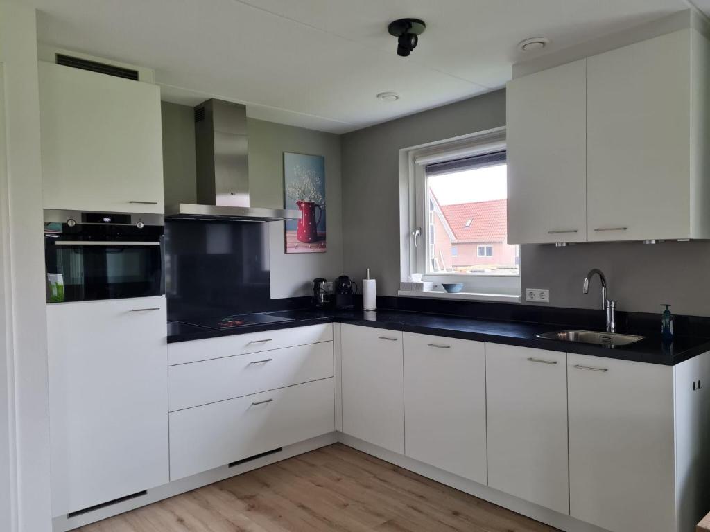 Holiday Home in Scherpenisse near the Sea photo 3