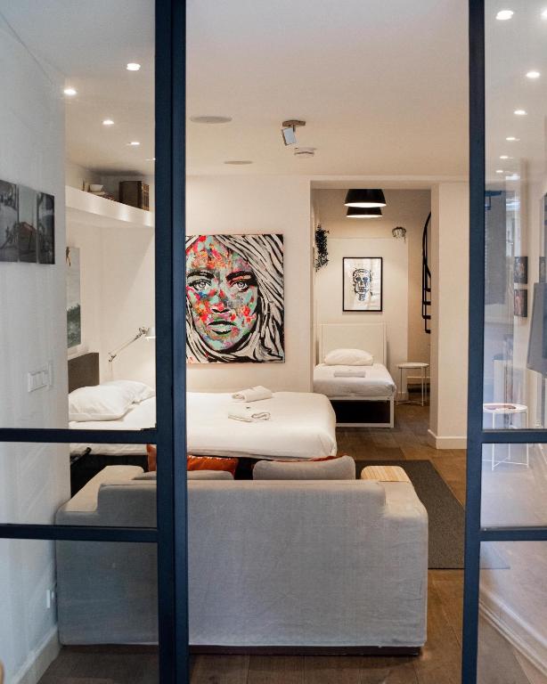 Spui apartment in center photo 2