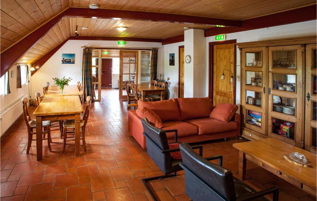 Nice Home In Boazum With Sauna photo 2