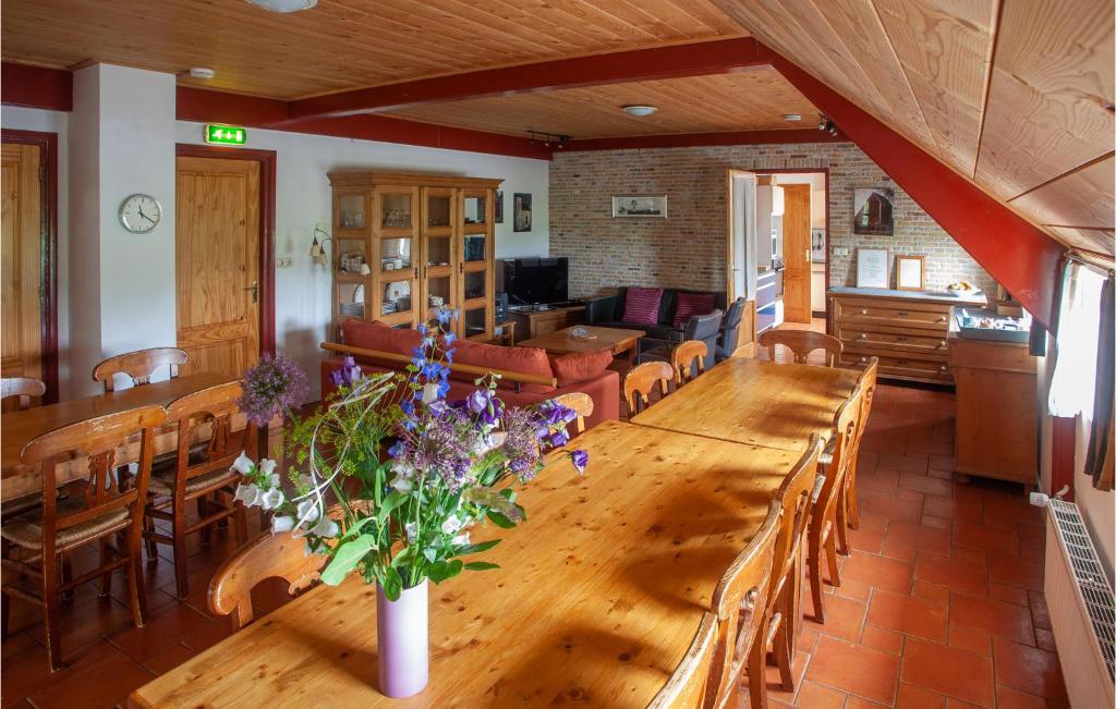 Nice Home In Boazum With Sauna photo 3
