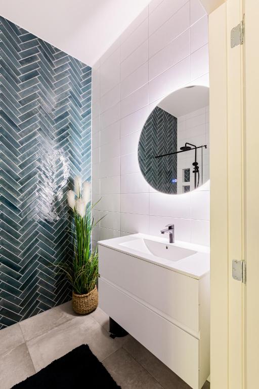 Stylish apartment next to the Amstel river- Unit D photo 3