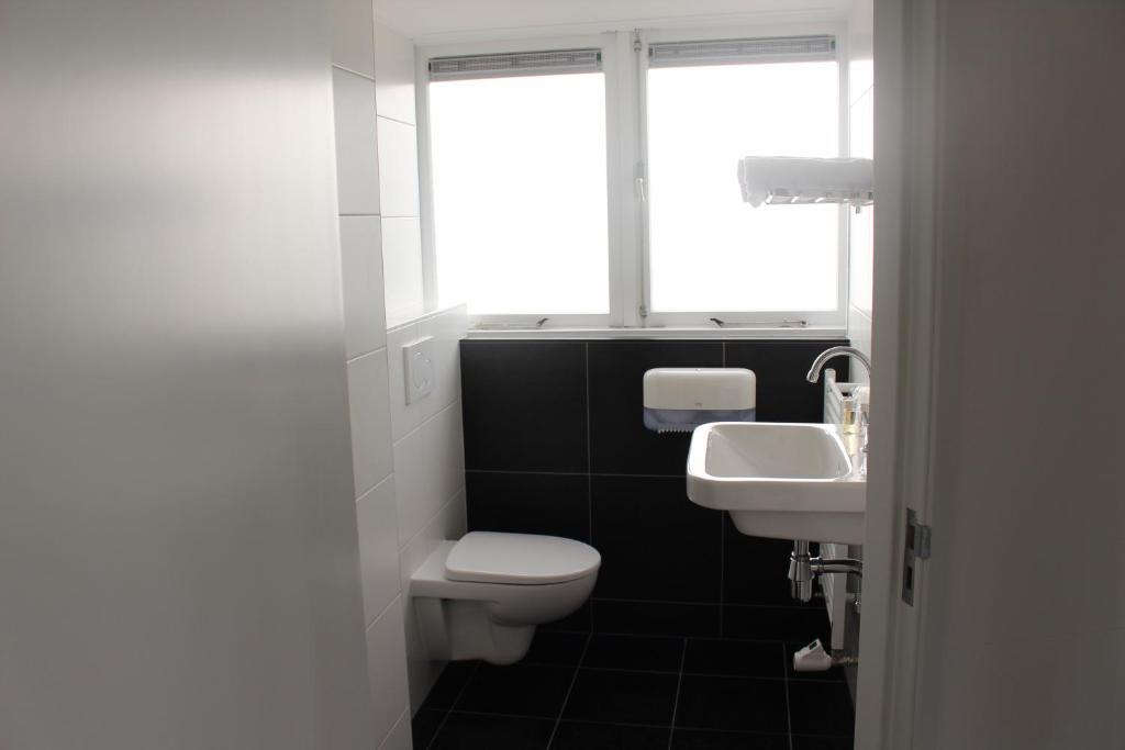 Slapen bij de Buurvrouw photo 3