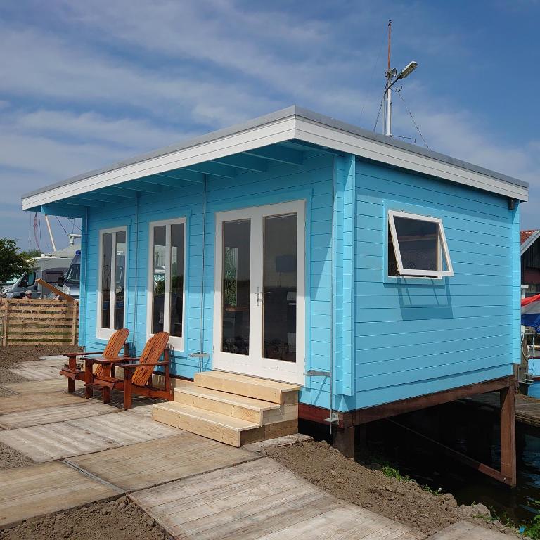 Waterhuisjes op de pier van LauwersmeerPlezier! — photo 1