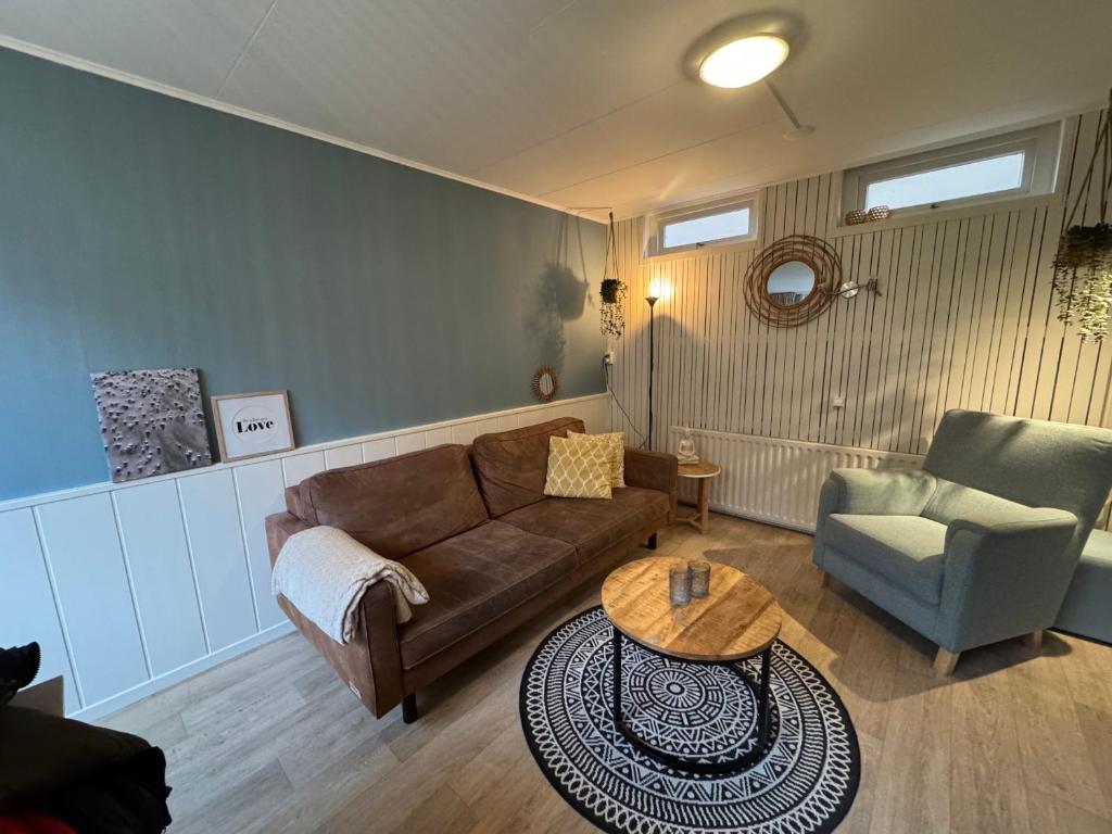 Charmant Vakantiehuis in Egmond op loopafstand Strand & Centrum — photo 1