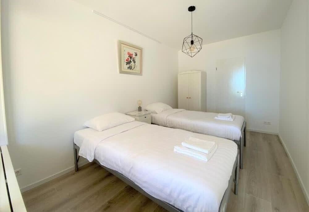 Sterflat 33 - "Witte Jade" photo 2