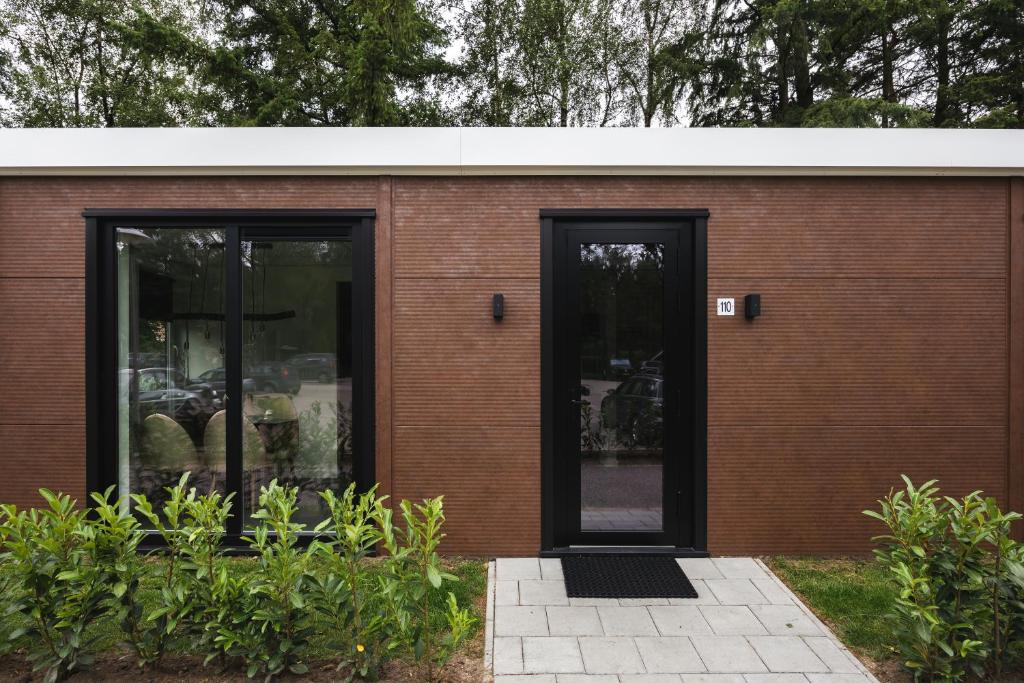 Tiny House 'De Dennenhut' photo 3