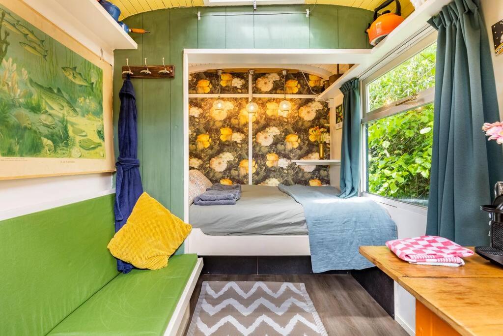 Tiny House — photo 1