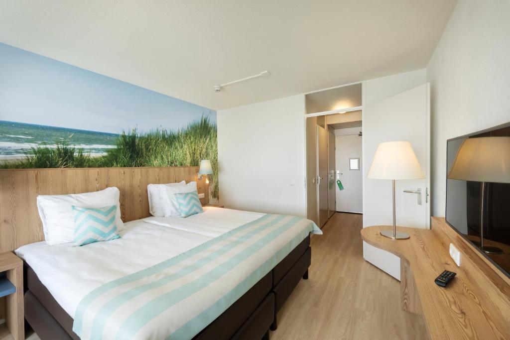 Beachhotel Zandvoort by Center Parcs photo 2