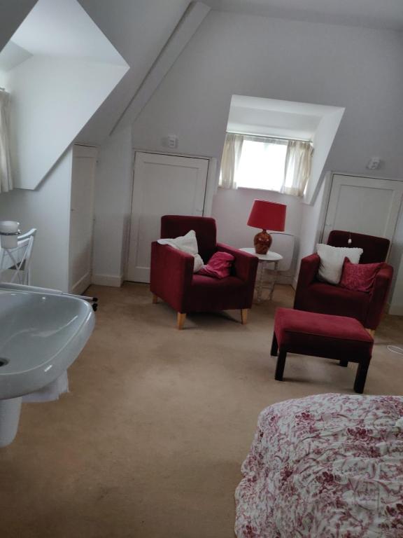 Zit slaapkamer op de 2e etage in een rietgedekte villa met gedeelde douche en keuken photo 3