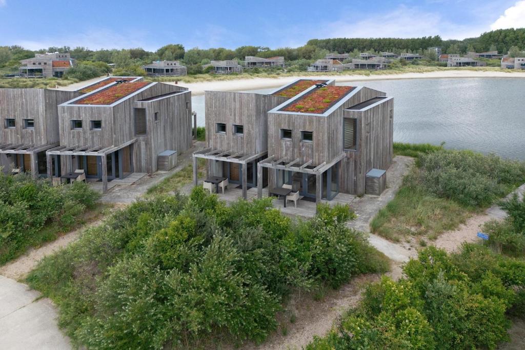 Studio Familie | 4 Pers. landzijde en waterzijde — photo 1