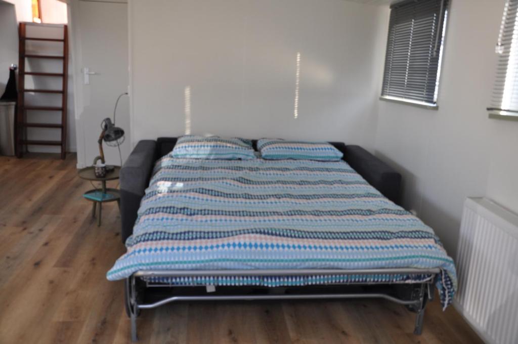 Private Lodge on Houseboat Amsterdam photo 2