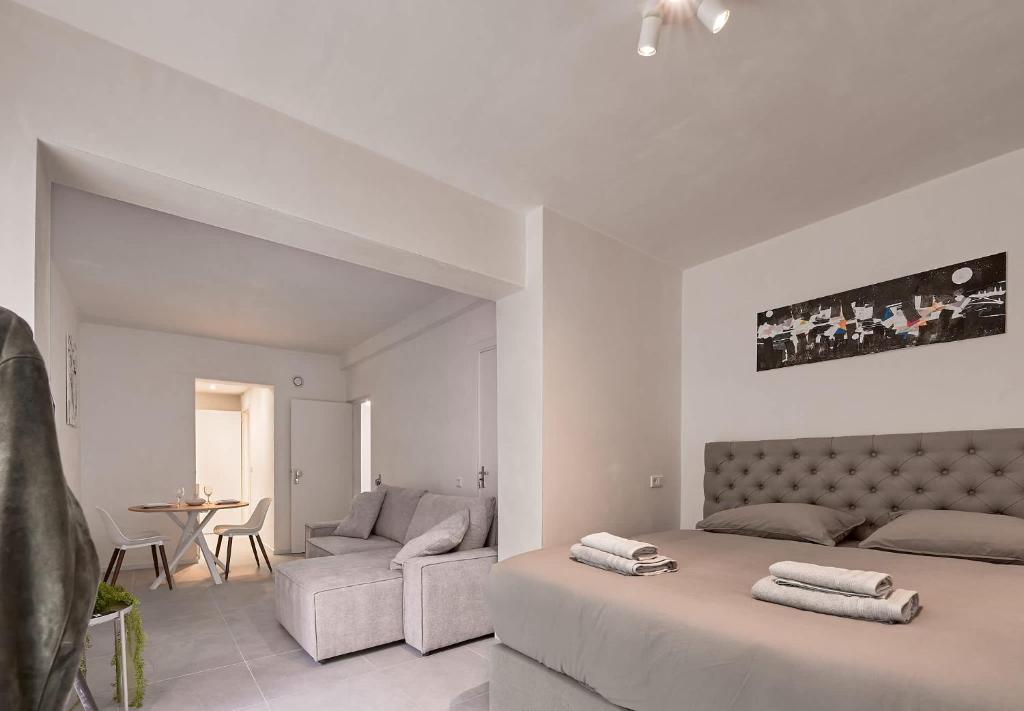 Stratum's Theo's Loft - By T&S — photo 1