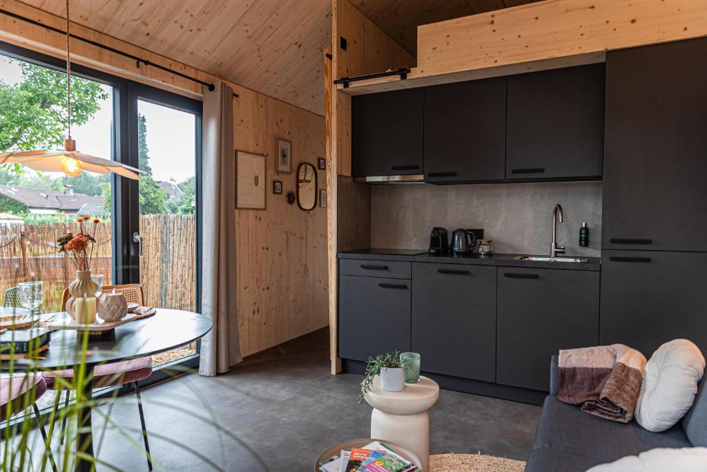 Tinyhouse 2 pers met privé hottub photo 3