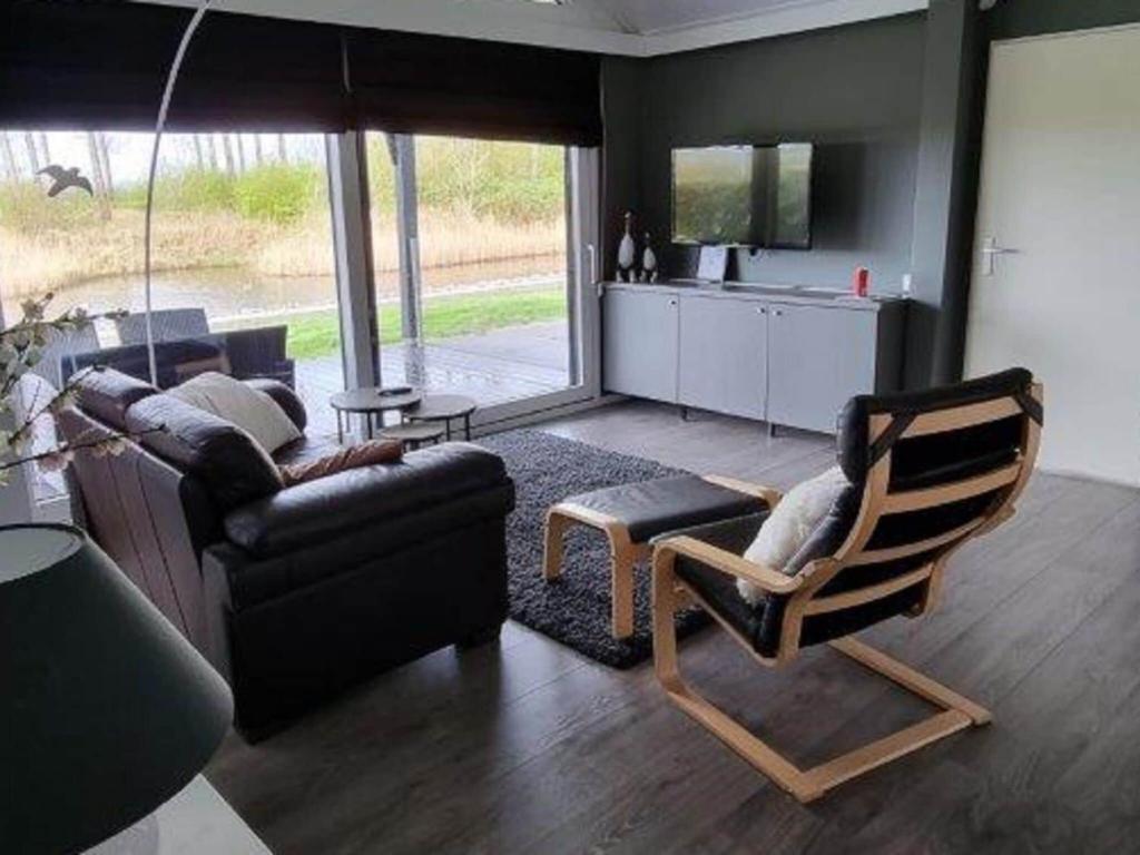 Relaxing Home Close to Diving Spots photo 2
