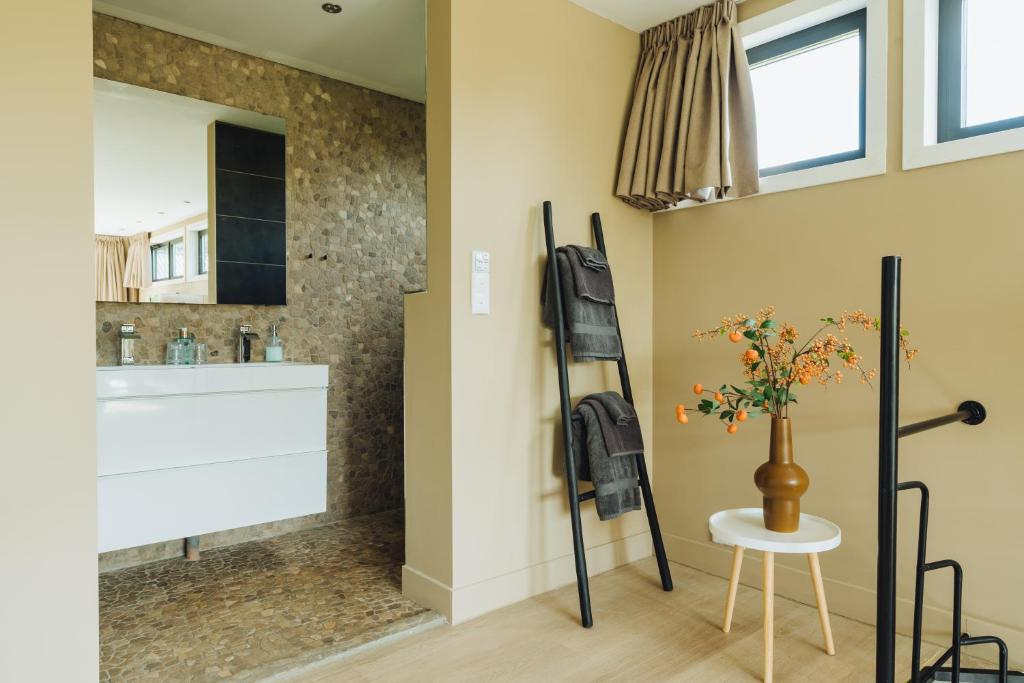 Sfeervol luxe appartement Haarlemmerhout bij Haarlem Centrum en Amsterdam - gratis parkeren photo 3
