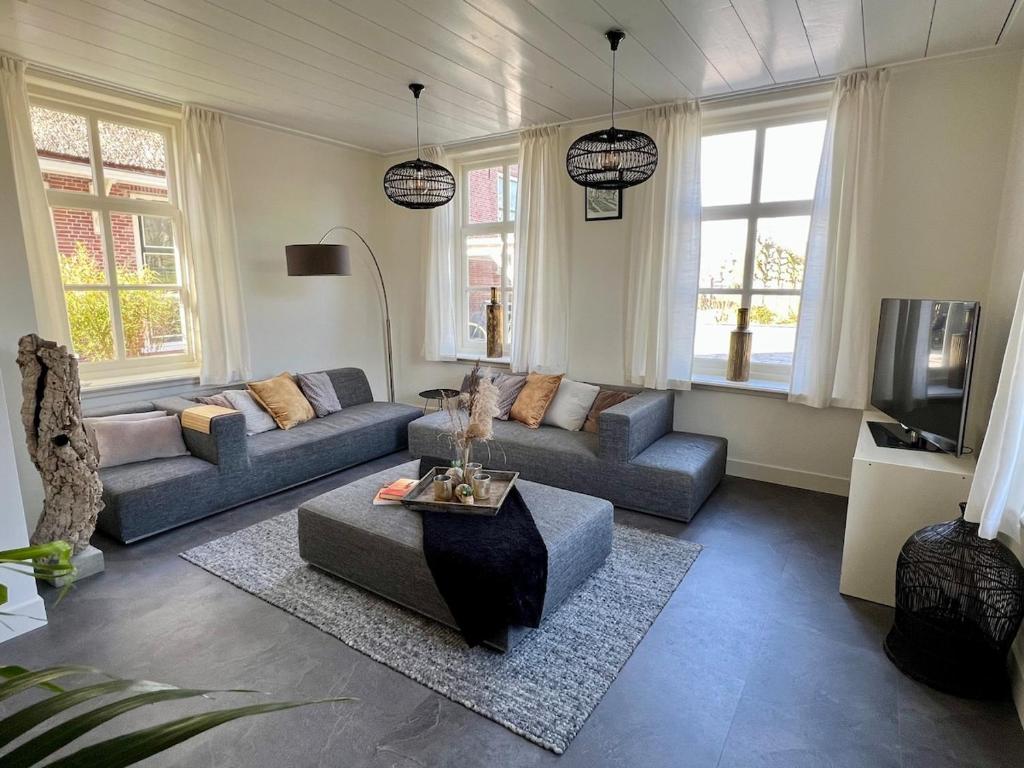 Rhynhoven Lodge — photo 1