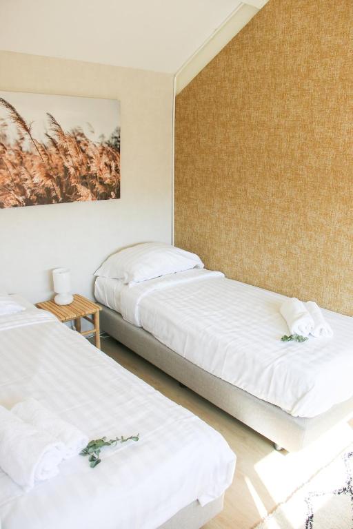 The Highlander- Stylish Hideaway near Beach & Forest Schoorl and Bergen- Dogs Welcome photo 2