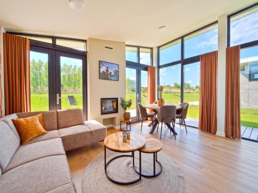 Holiday Home in Oud Ade near Kaag Lakes photo 2