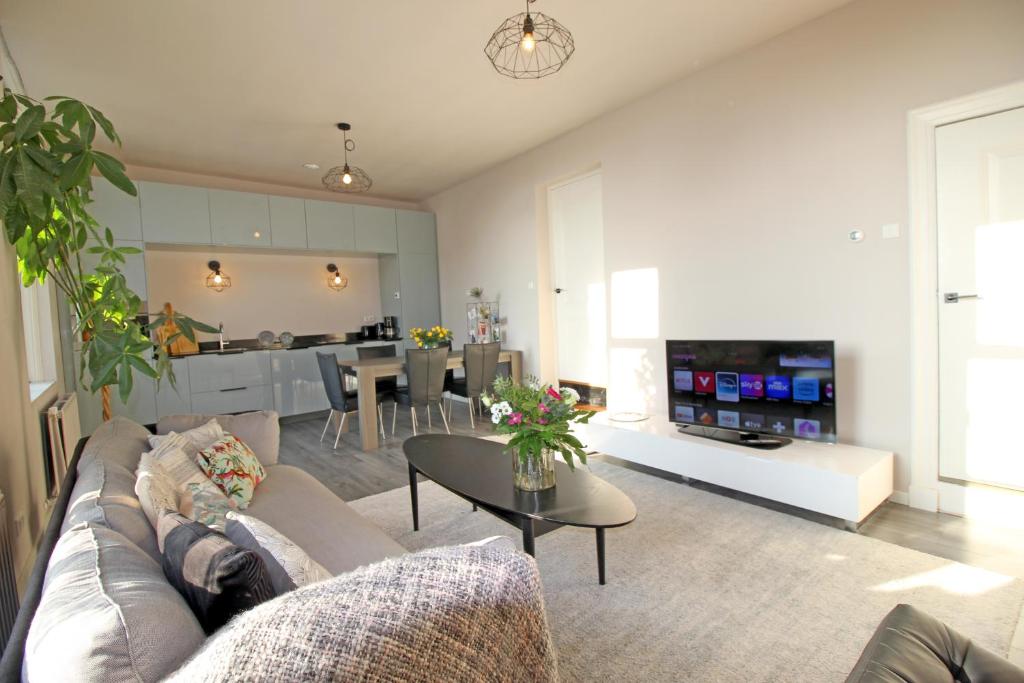 The Carriage House - Historic 3-Bedroom Apartment in Vianen near Utrecht - Huize de Lekpoort — photo 1