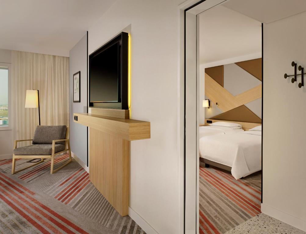 Sheraton Amsterdam Airport Hotel and Conference Center photo 3