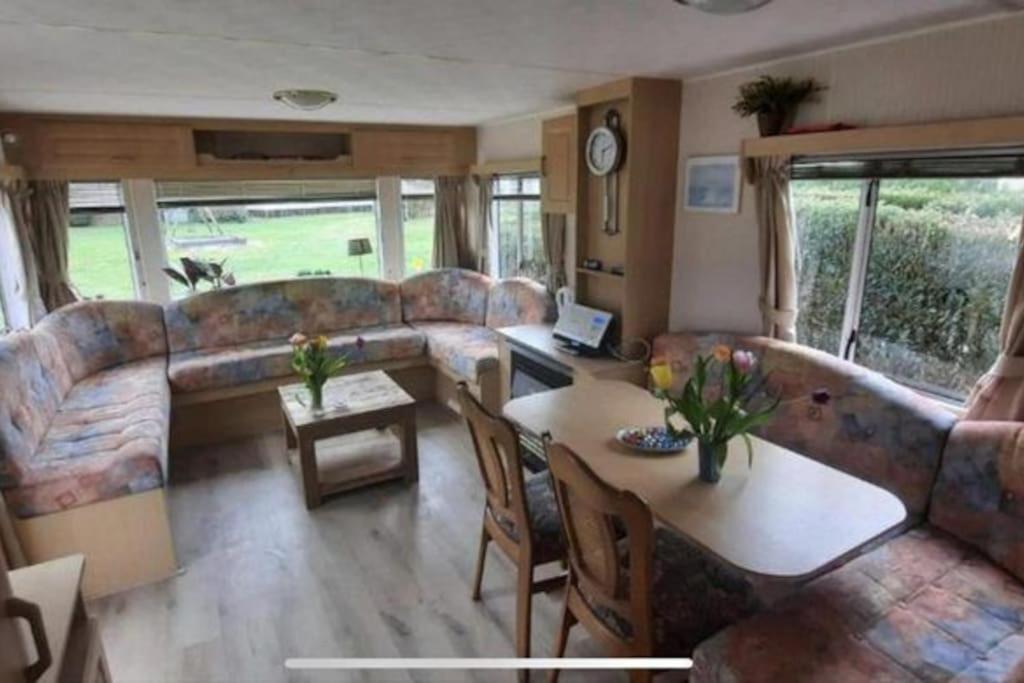 Chalet 108 met airco familie camping de Tien Heugten Schoonloo Drenthe photo 2